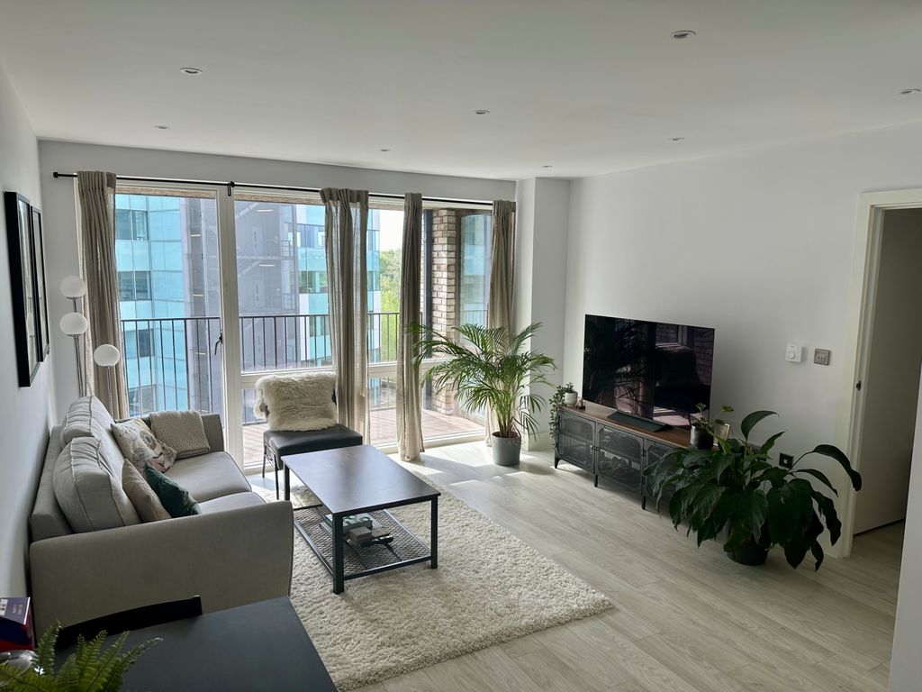 Property photo 2 of 7 Photo 2