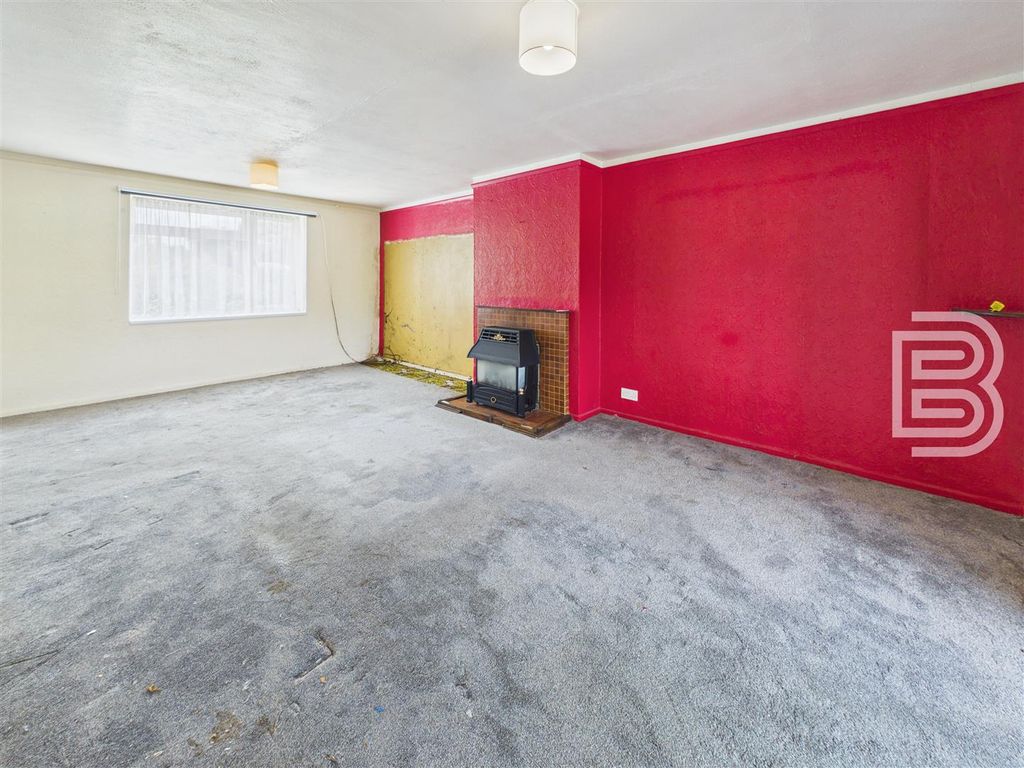 Property photo 3 of 16 Cam03823G0-Pr0131-Still004.Jpg