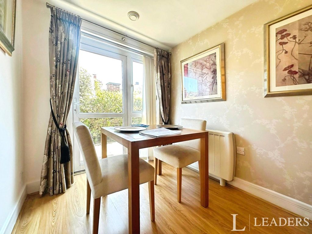 Property photo 3 of 12 Picture No. 02