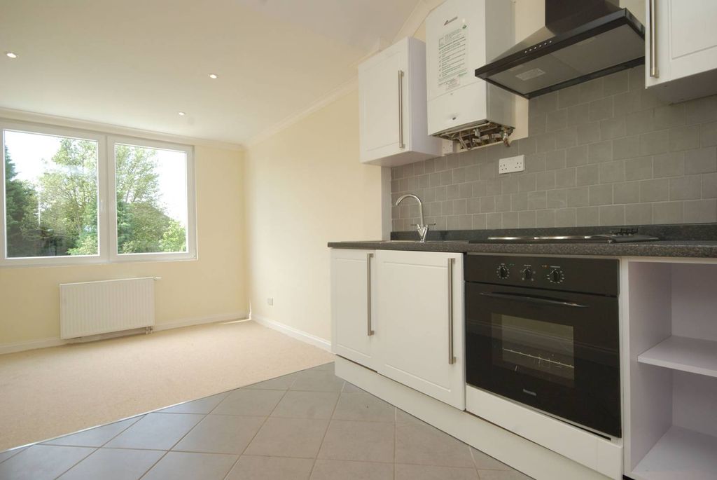 Property photo 2 of 3