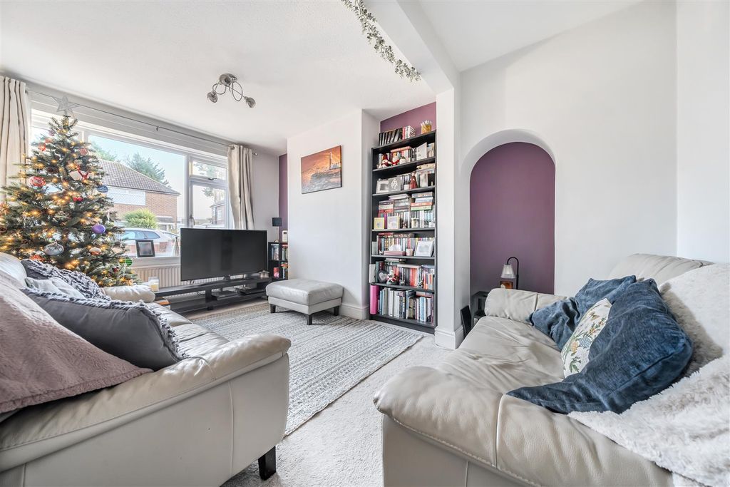 Property photo 2 of 15 1388317-2-69398A36B0Ca8.Jpg