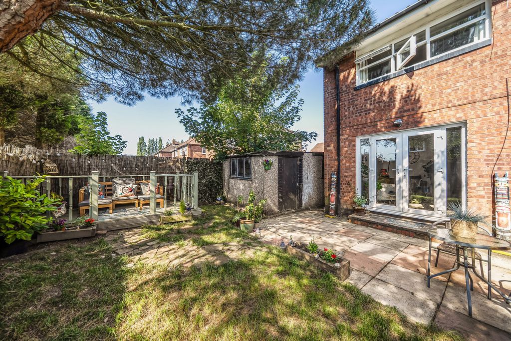 Property photo 3 of 15