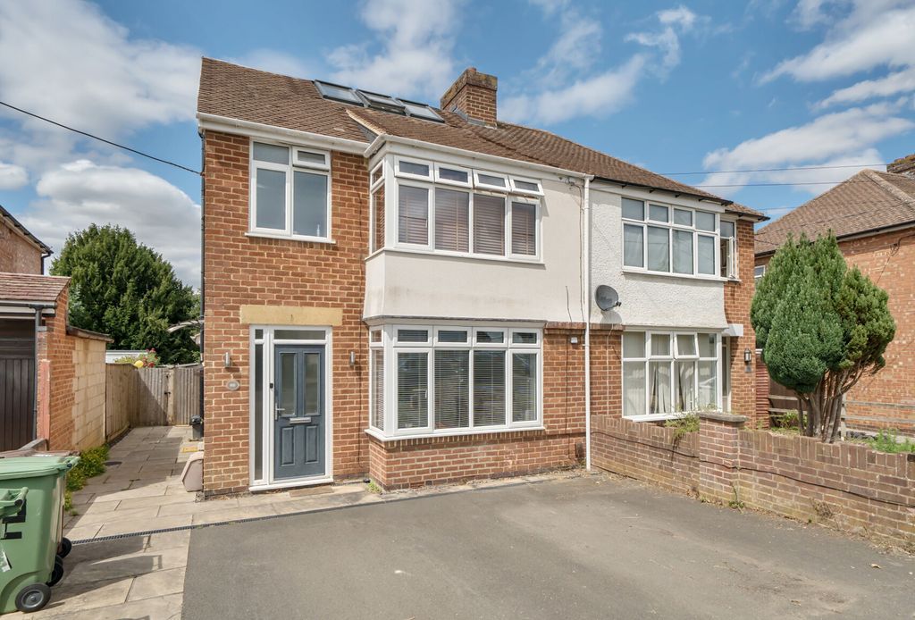 Property photo 1 of 10 1327739-2-687A5A6...