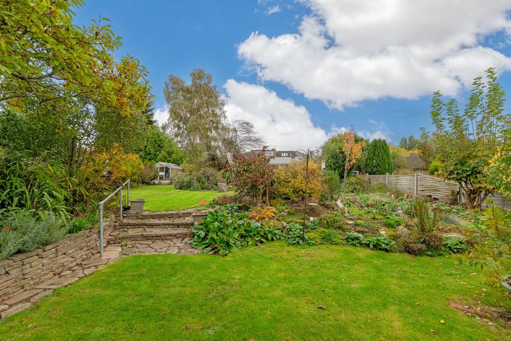 Property photo 2 of 21