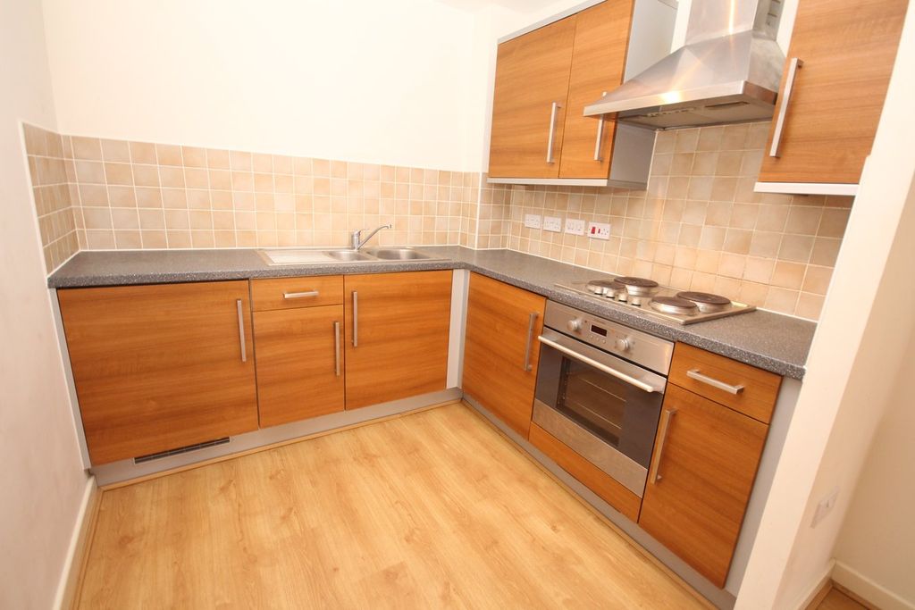 Property photo 2 of 12