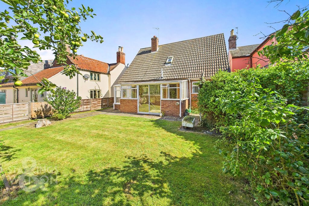 Property photo 1 of 23