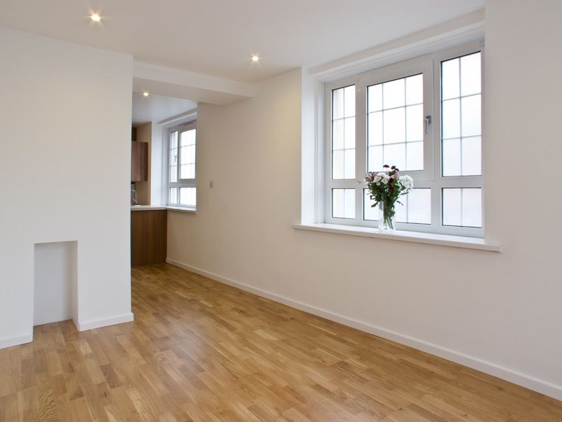 Property photo 2 of 6 Photo 5