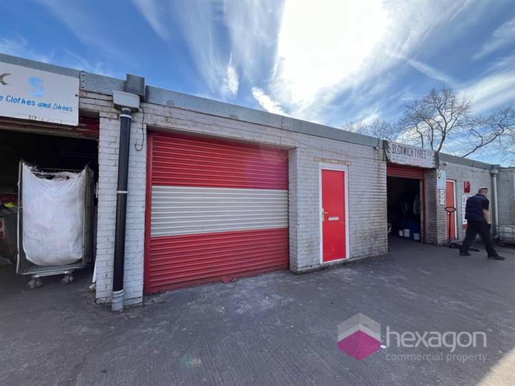 Property photo 1 of 3