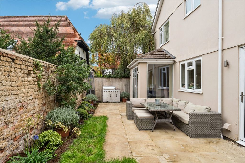 Property photo 2 of 22 Rear Garden