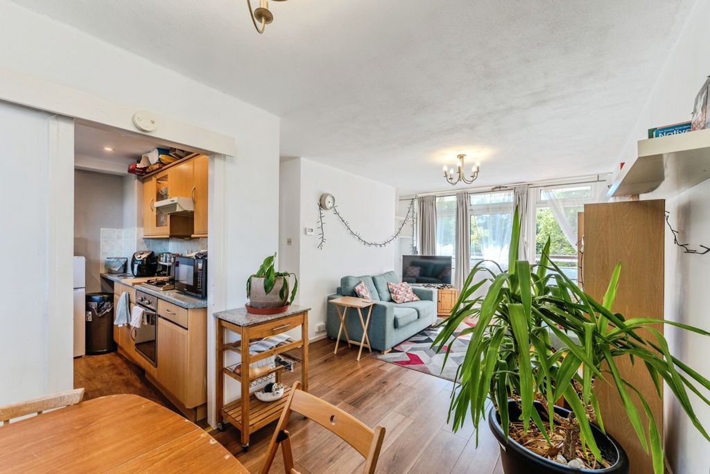 Property photo 3 of 13 Pbox-Img.Jpg