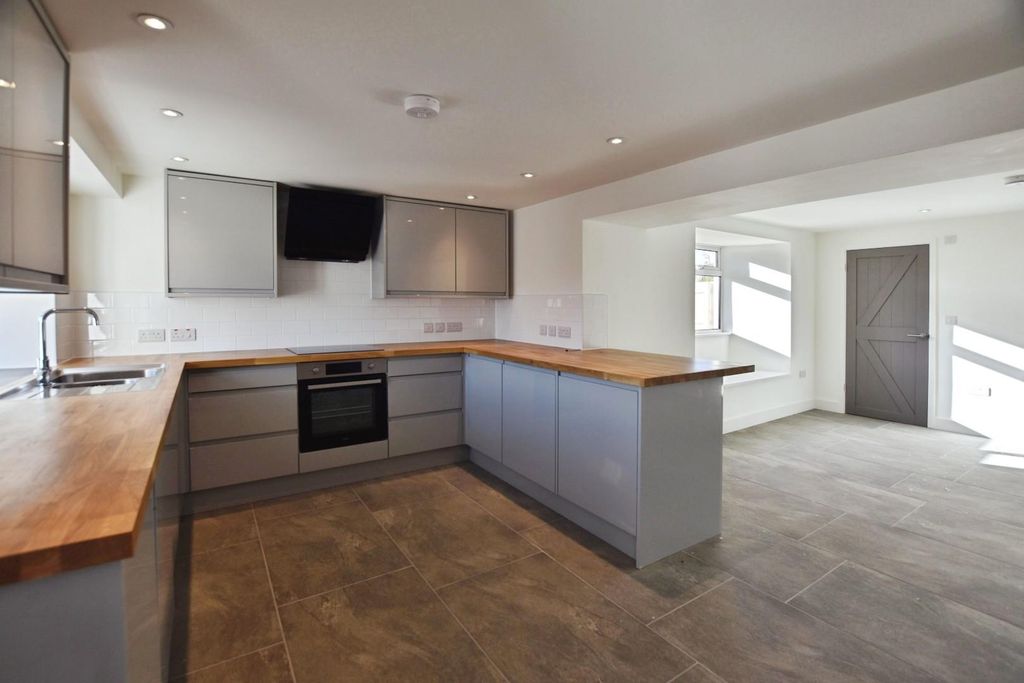 Property photo 3 of 19 Fa8Fff17-Dsc_0446.Jpg