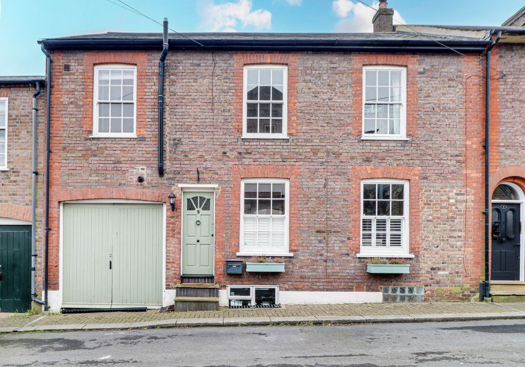 Property photo 1 of 25 Front