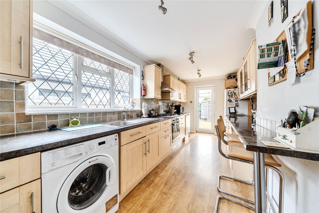 Property photo 3 of 17 Picture No. 09