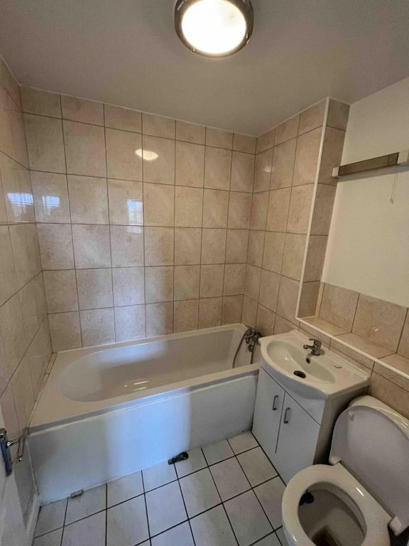 Property photo 2 of 12 Gallery