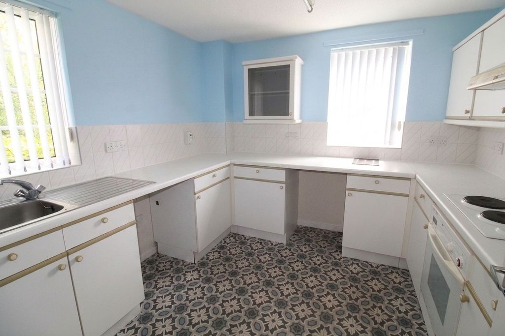 Property photo 3 of 5