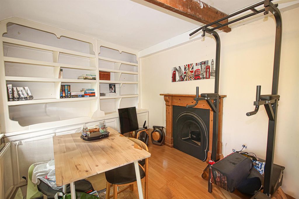 Property photo 2 of 11 Living Room1.Jpg
