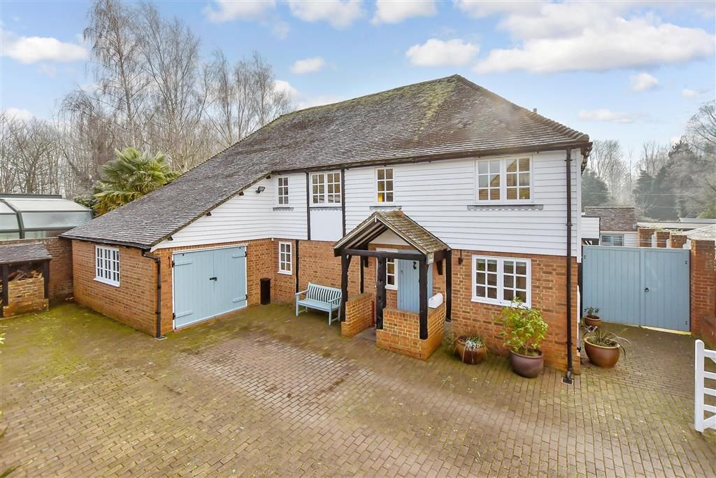 Property photo 3 of 17 External (Web)