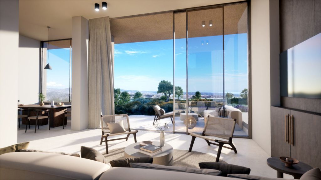 Property photo 3 of 28