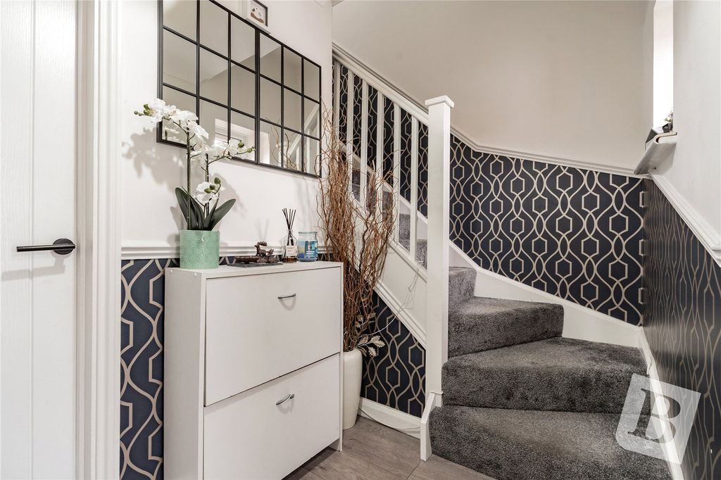 Property photo 2 of 15 Inner Hallway