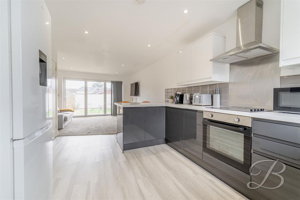 Property photo 3 of 20 Ccltd-4.Jpg