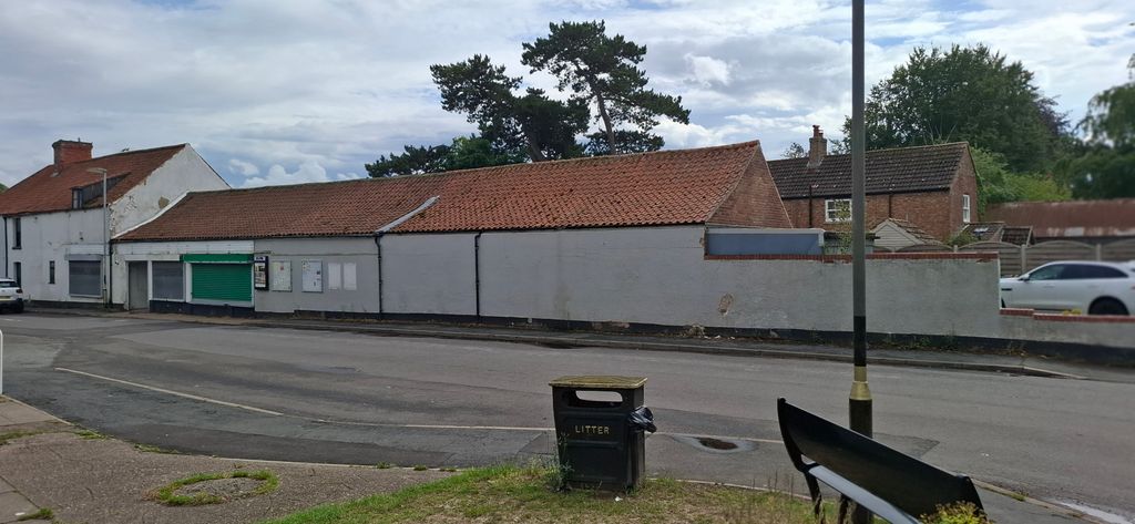 Property photo 2 of 7