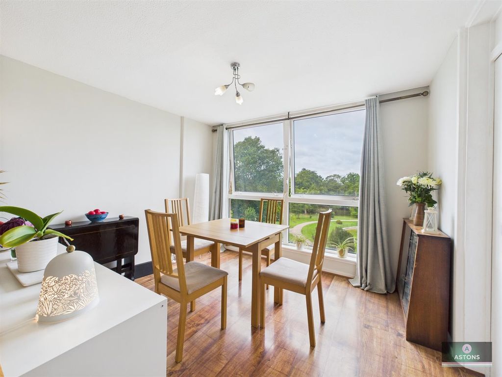 Property photo 2 of 13 Cam02202G0-Pr0683-Still014.Jpg