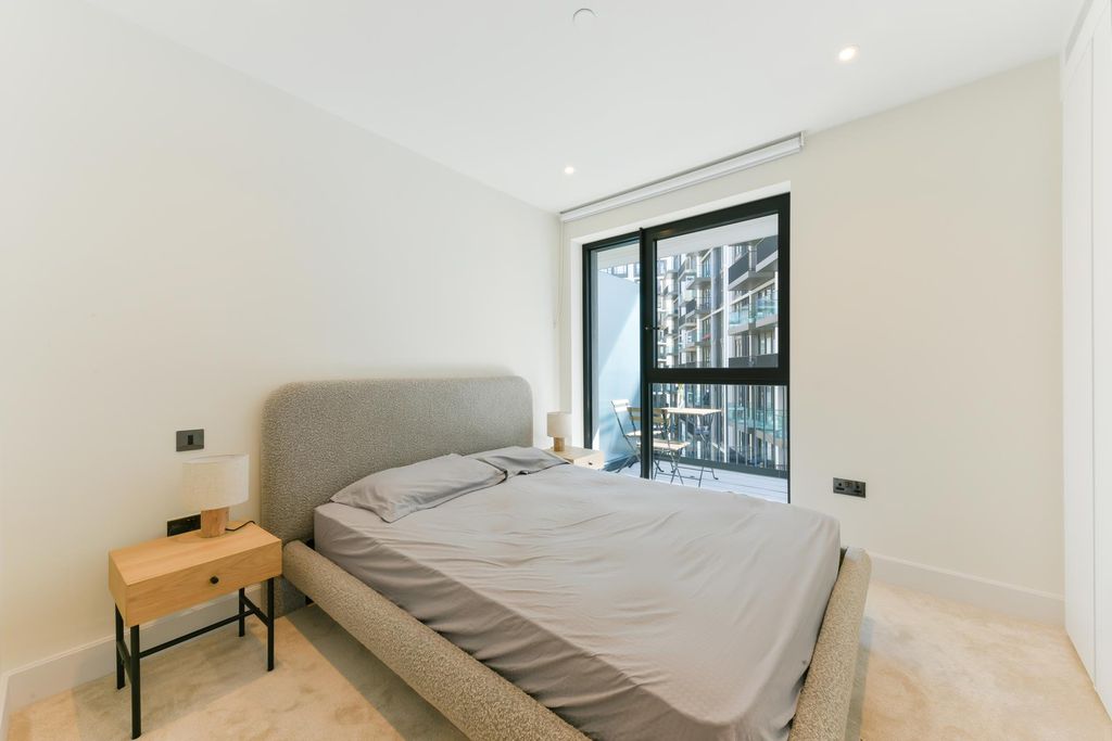 Property photo 3 of 5