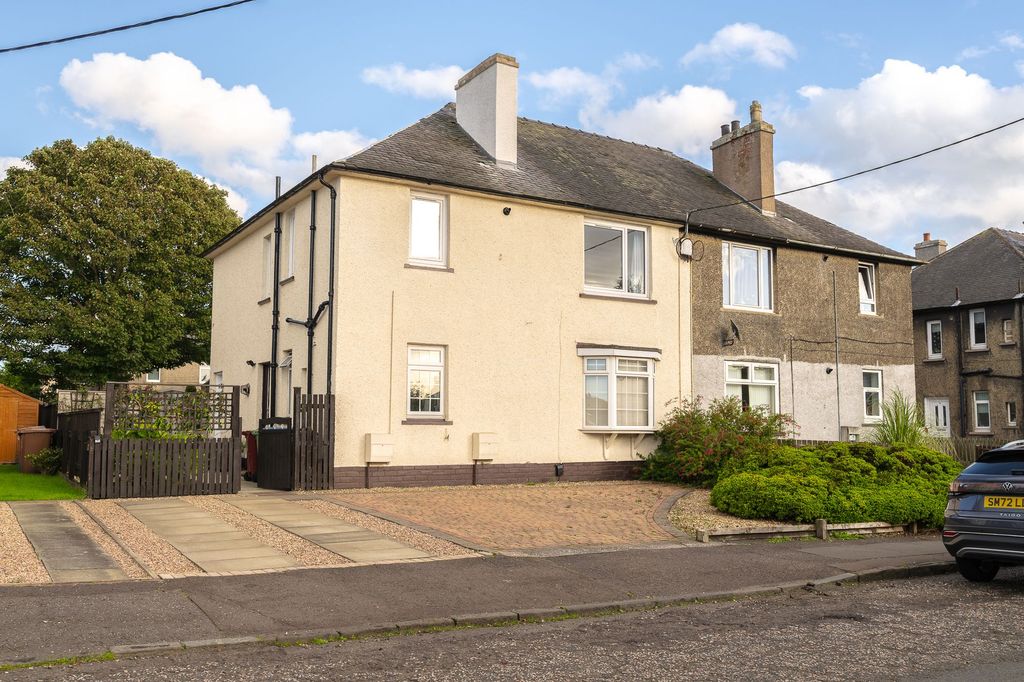 Property photo 2 of 37