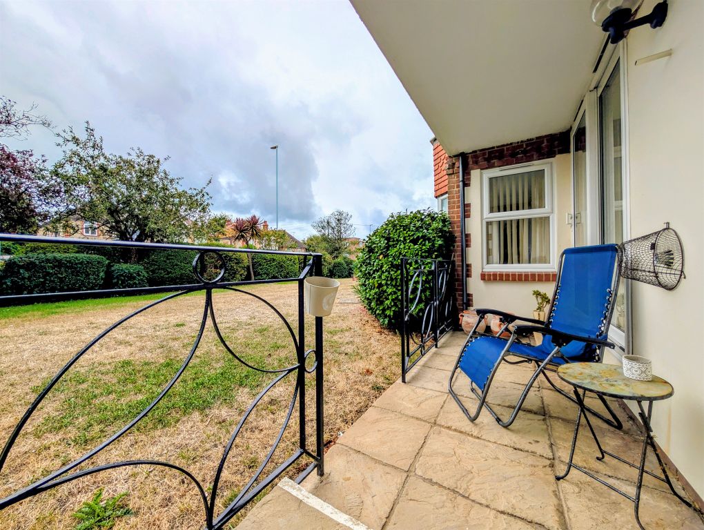Property photo 2 of 13