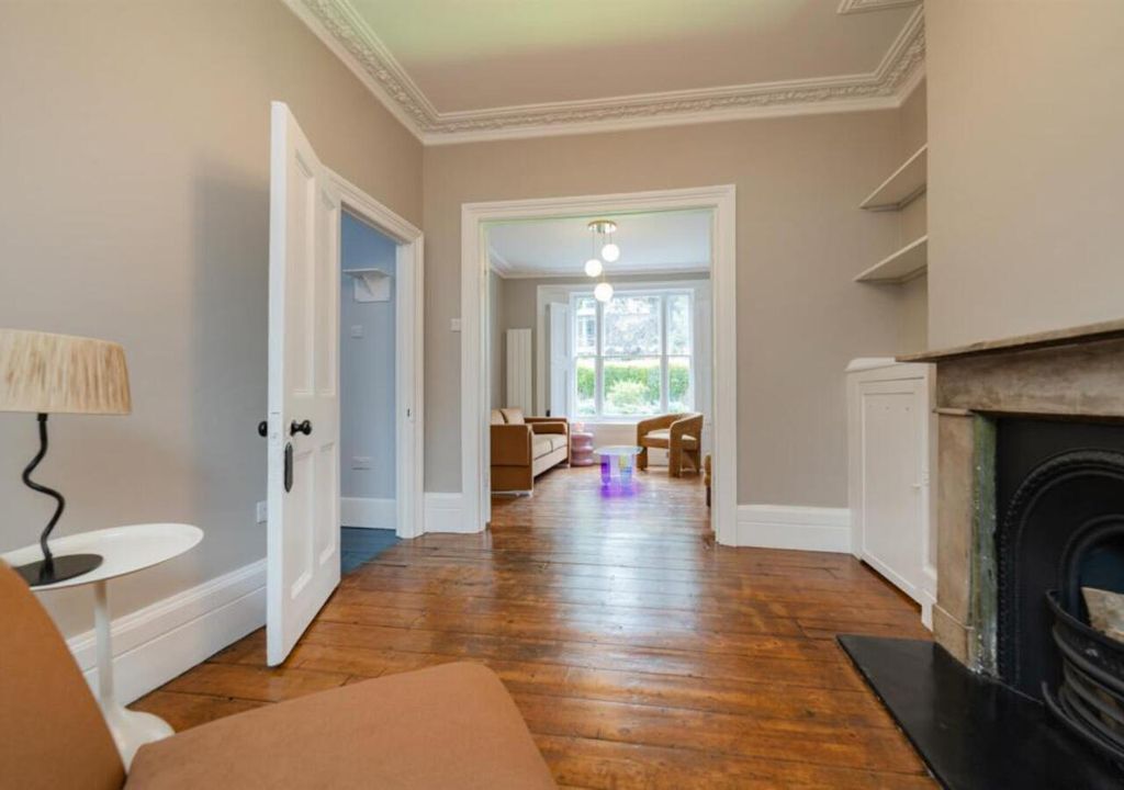 Property photo 3 of 14 Made With Insmind-91636_34206663_Img_04_0000.Jpg