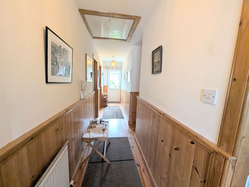 Property photo 3 of 37