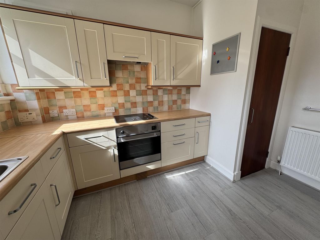 Additional image 5 of 2 bed flat for sale39 Eastfield Road, Dumfries DG1