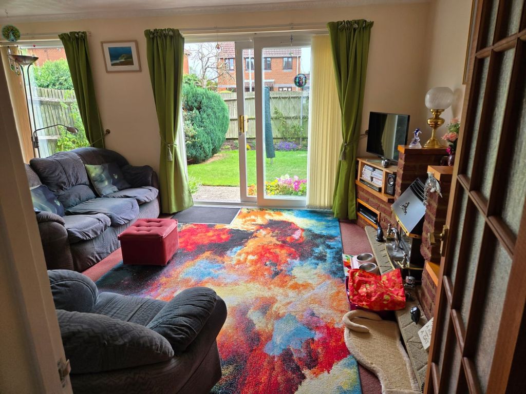 Property photo 2 of 8