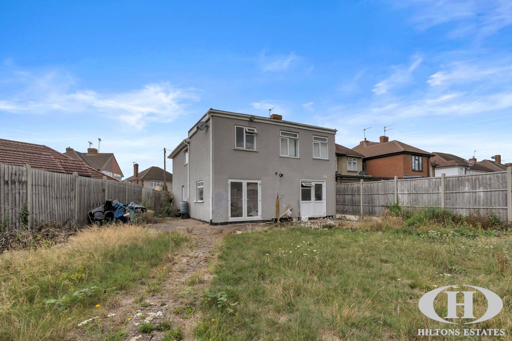 Property photo 2 of 9