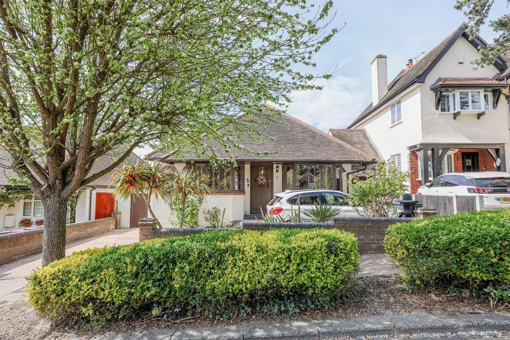 Property photo 1 of 37