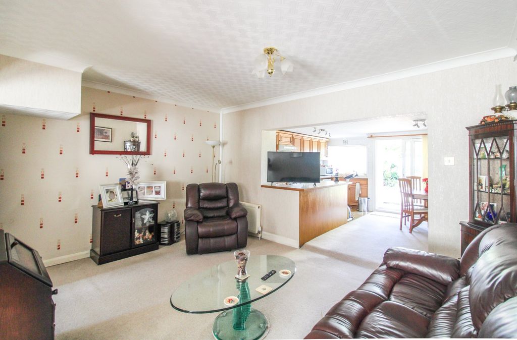 Property photo 2 of 10 Picture No. 04