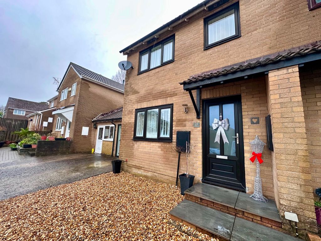 Property photo 2 of 30