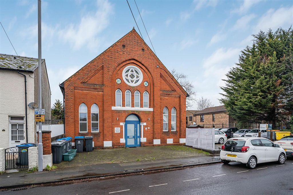 Property photo 1 of 14