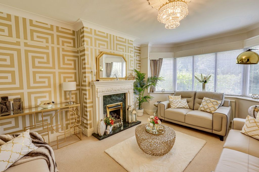 Property photo 2 of 30 Picture No. 84