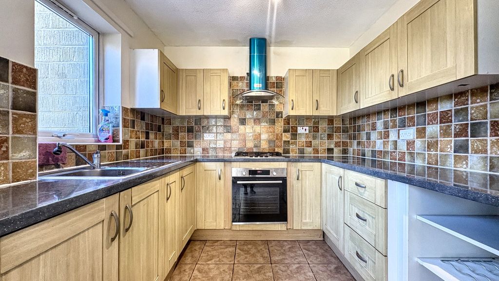 Property photo 2 of 13 Img_0199.Jpeg