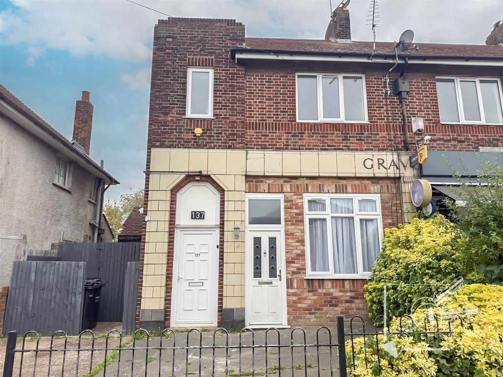 Property photo 1 of 11 External