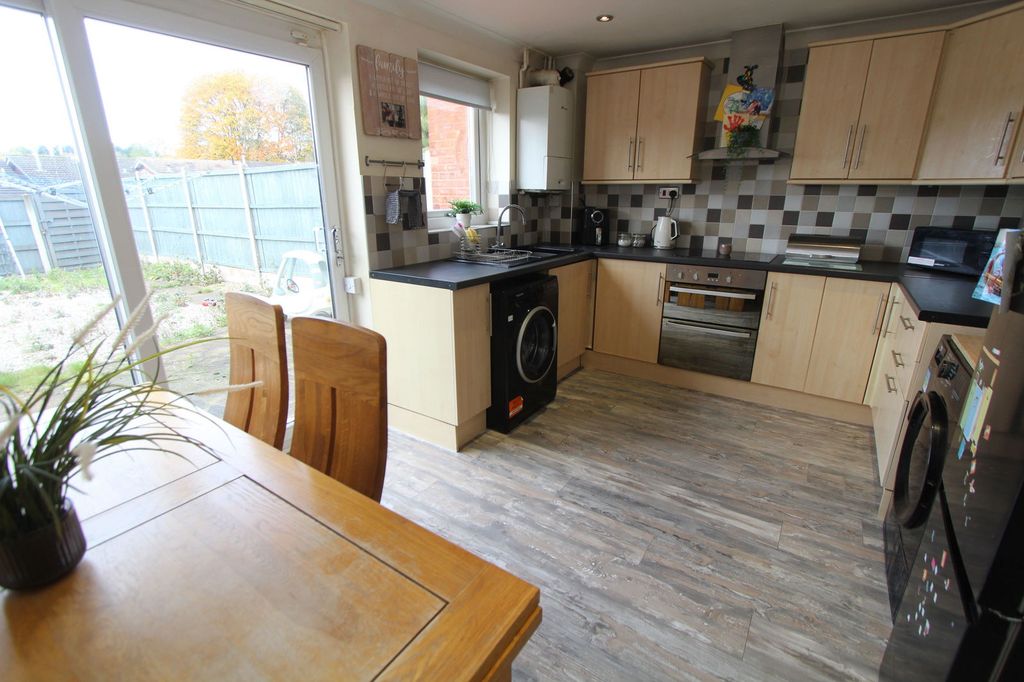 Property photo 2 of 15