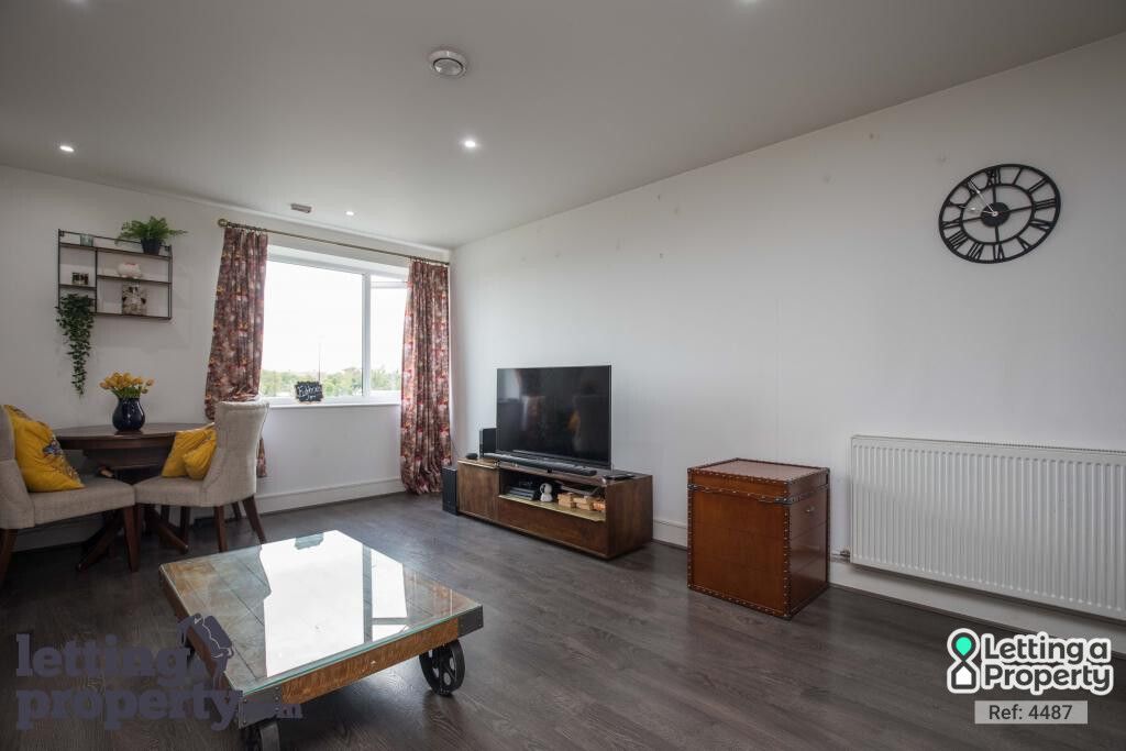 Property photo 3 of 9