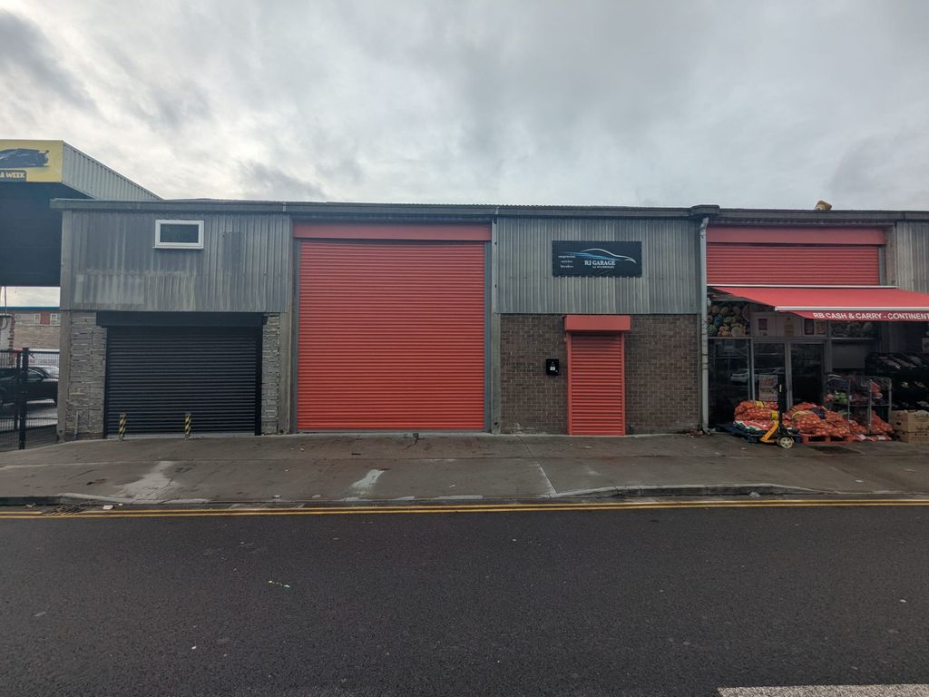 Property photo 2 of 10