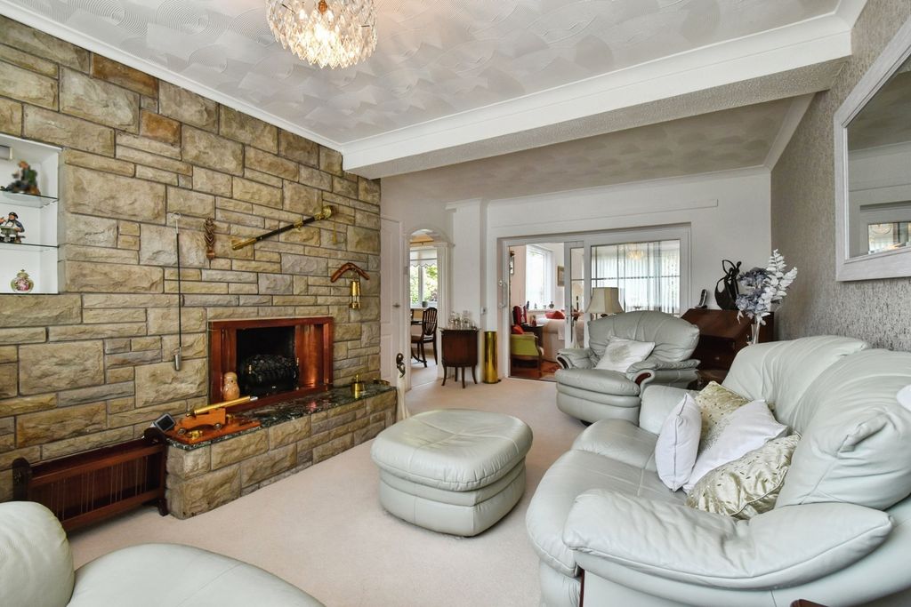 Property photo 3 of 29 Pbox-Img.Jpg