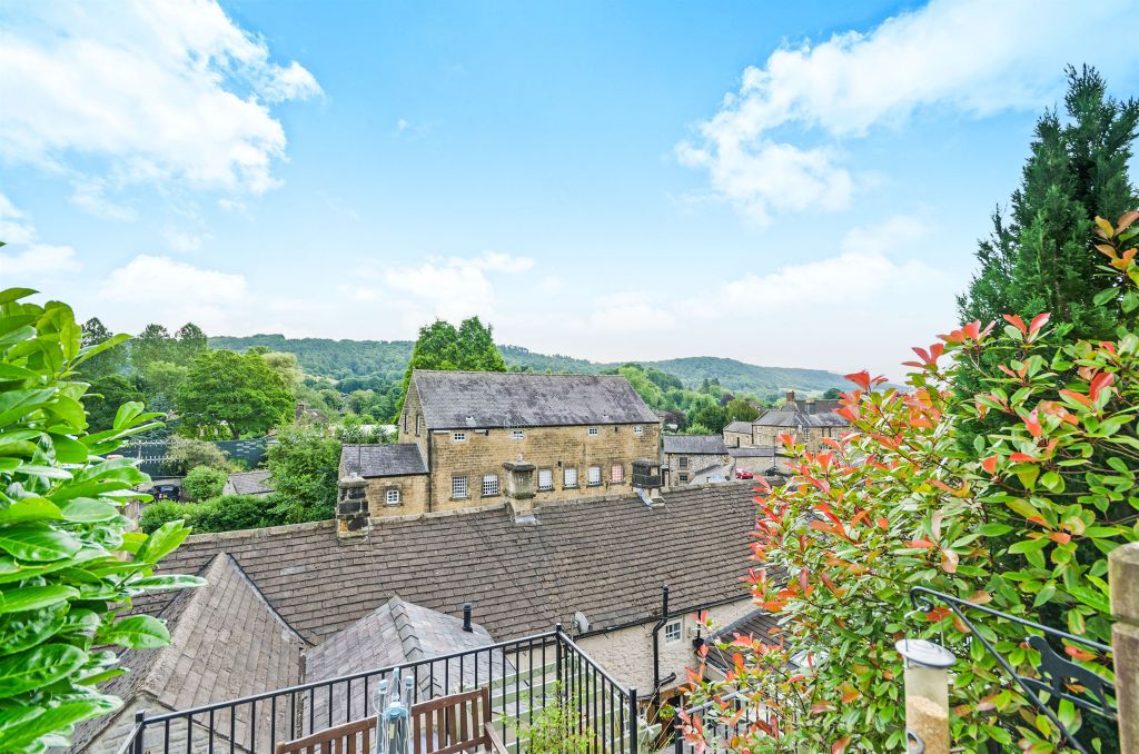 Property photo 3 of 11