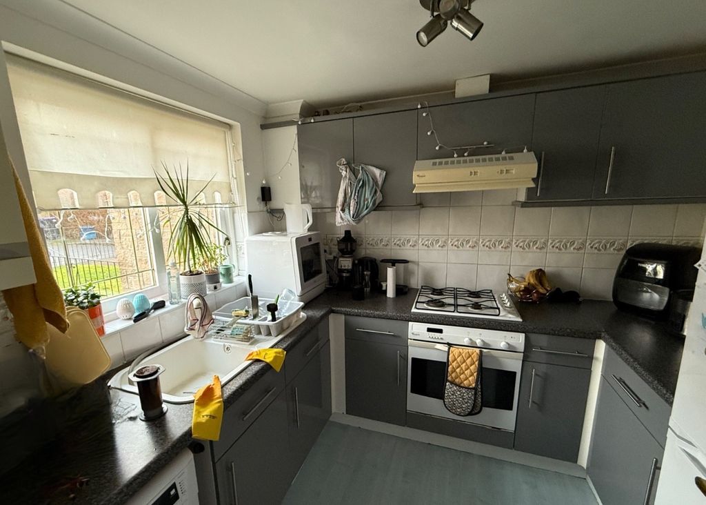 Property photo 2 of 4 Photo 2