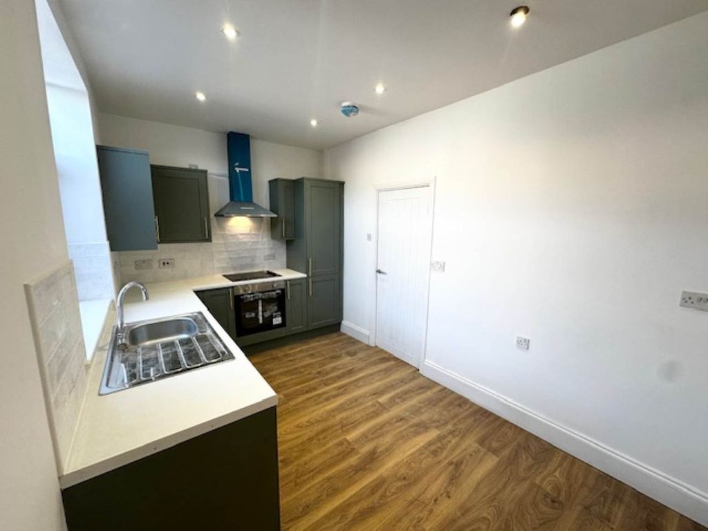 Property photo 1 of 24 Kitchen