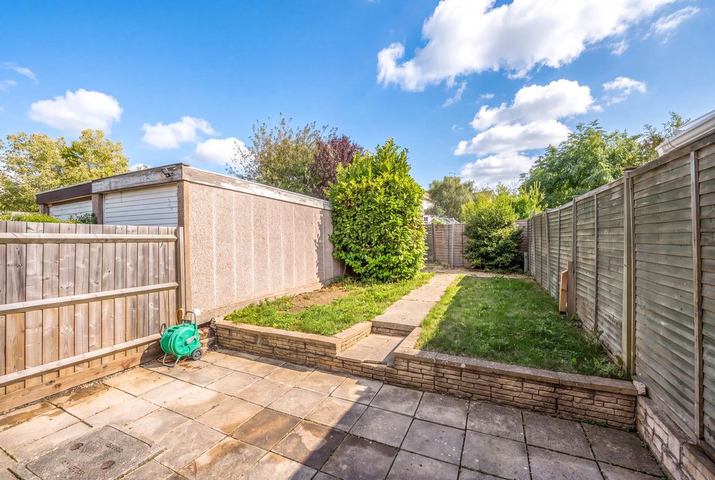 Property photo 2 of 16 Photo 5