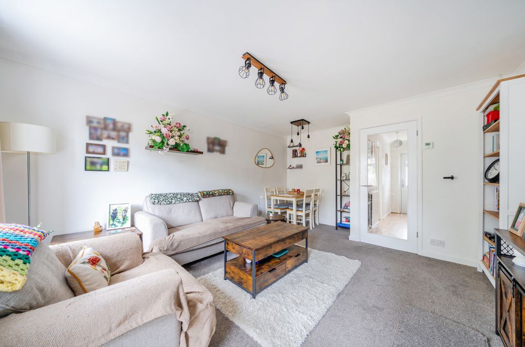 Property photo 3 of 11 1515945-23-6A998F...